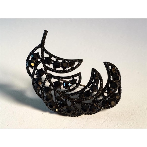 Unbranded Jewelry - Vintage Style Black Crystal Leaf Brooch Gunmetal Plume Pin Goth Noir Jewelry